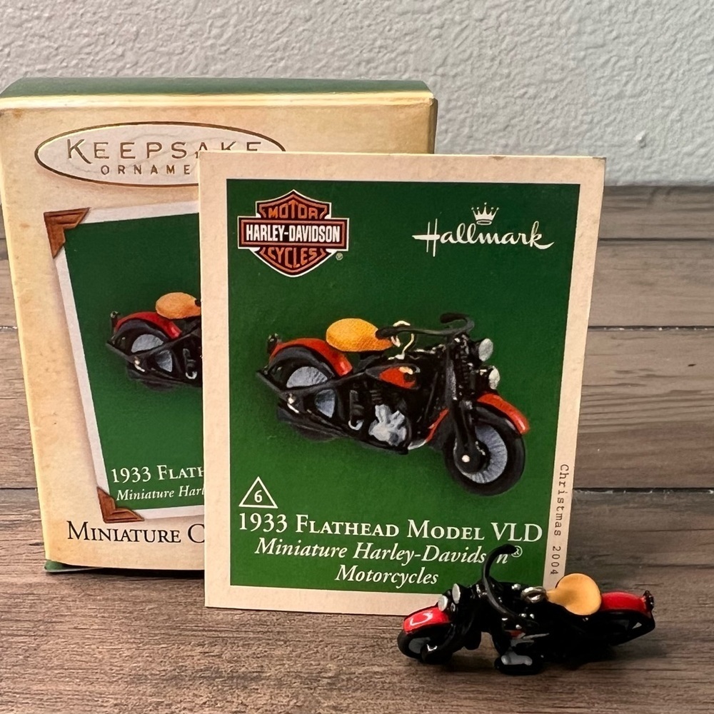 Hallmark 2004 NEW 1933 Harley-Davidson Motorcycle Miniature Christmas Ornament - Picture 2 of 8